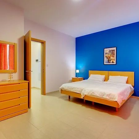 1 Bedroom Apartment, Best Location Apartment Sliema